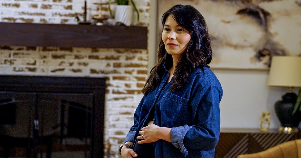 Doulas can improve health outcomes for women and babies. Insurers are taking notice.