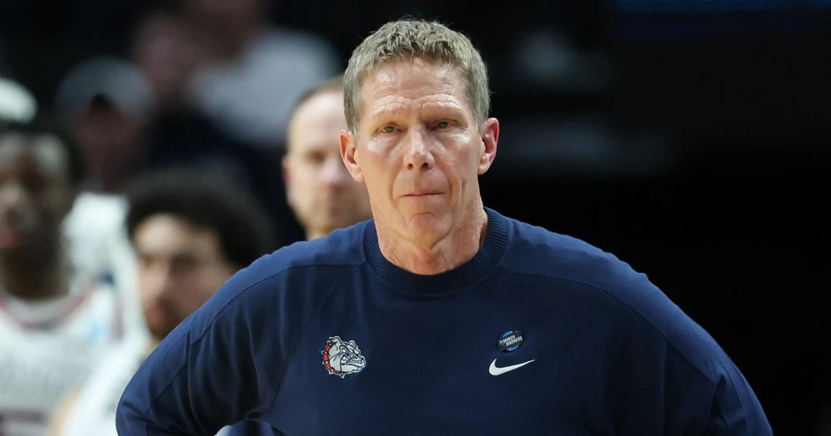 The dominant basketball program in a conference is leaving. So why aren’t their opponents celebrating?