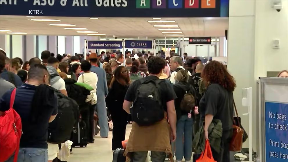 WATCH:  TSA lines stretch into parking lot at some of America's busiest airports