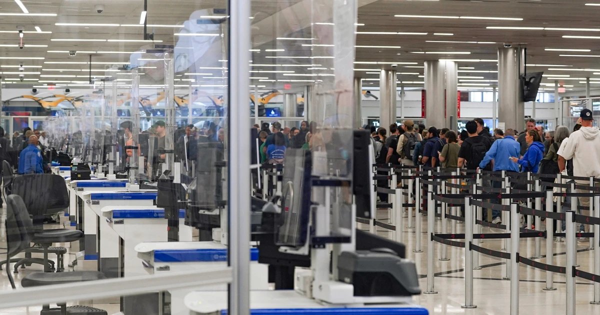More than 400 TSA officers have quit since shutdown began