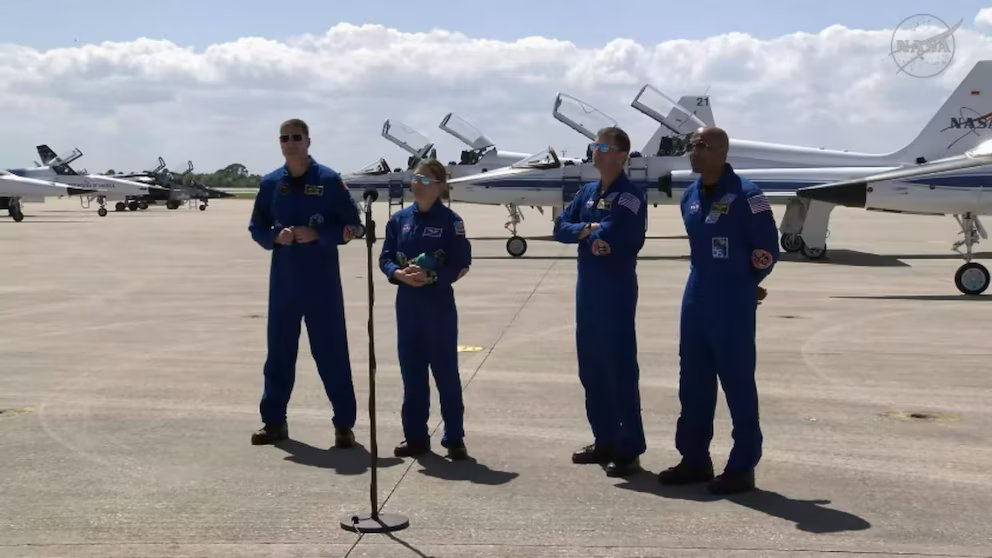 WATCH:  Artemis II crew arrives at Kennedy Space Center