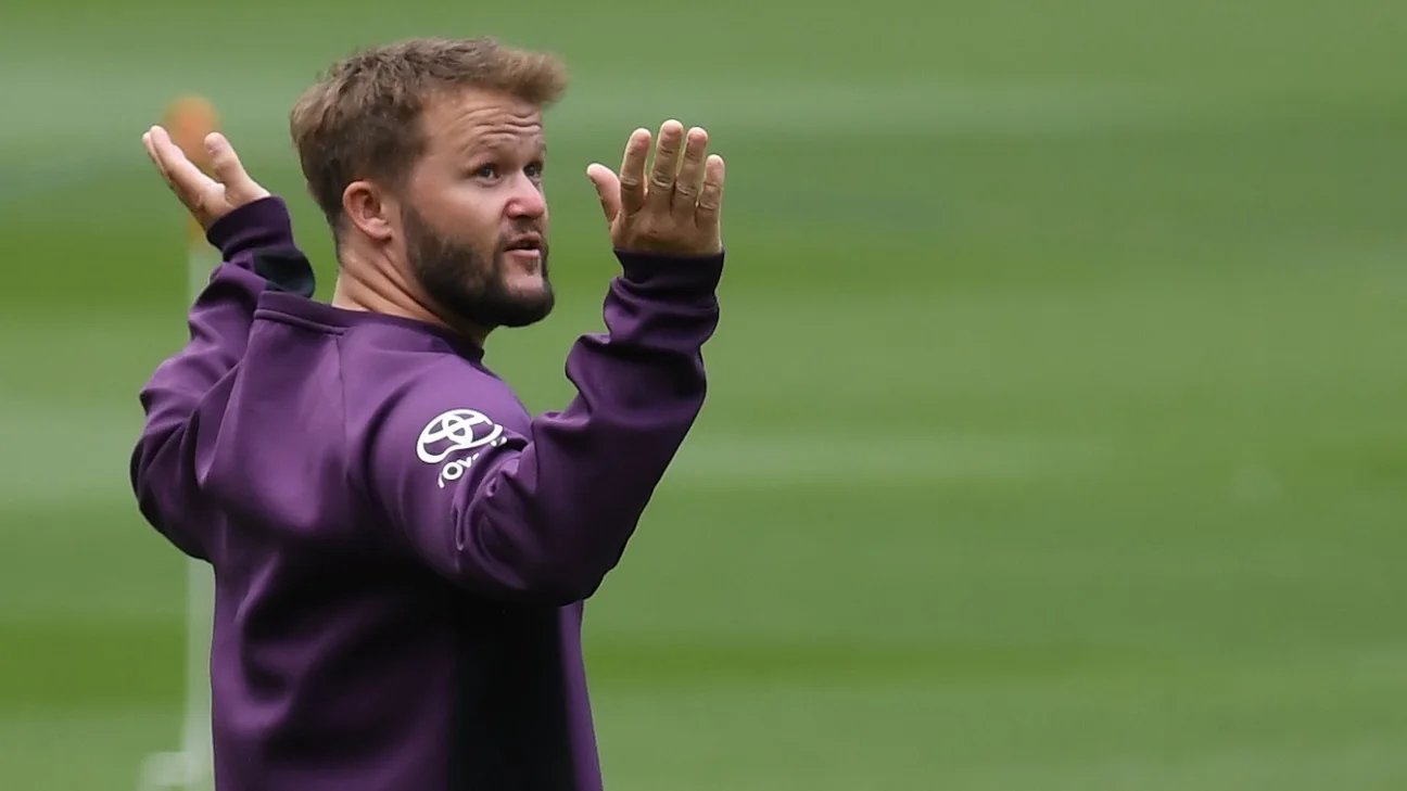 IPL 2026 – Ben Duckett pulls out to rediscover form in Test cricket