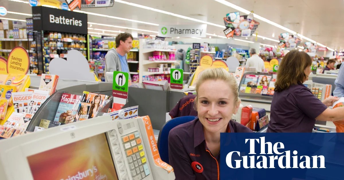 Big retailers say UK jobs at risk from guaranteed hours reforms | Employment law