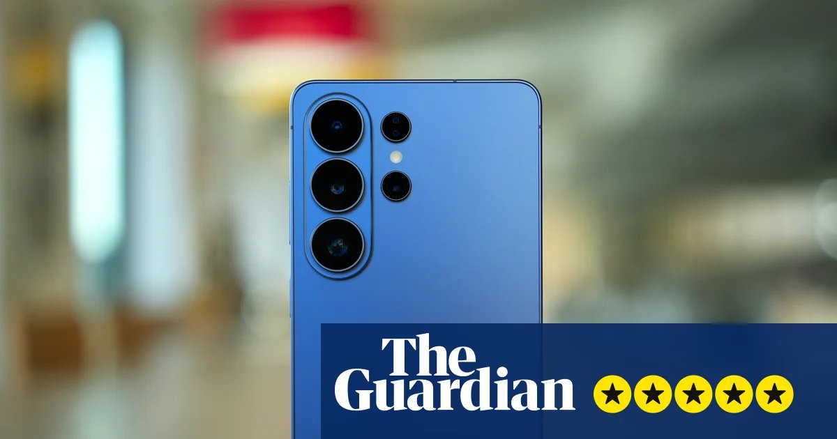 Samsung Galaxy S26 Ultra review: its huge screen blocks shoulder surfers from spying on you | Samsung