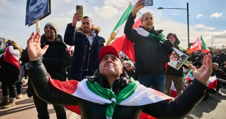 ‘At first I cried’: How Iranian Canadians are reacting to the U.S. strikes in Iran