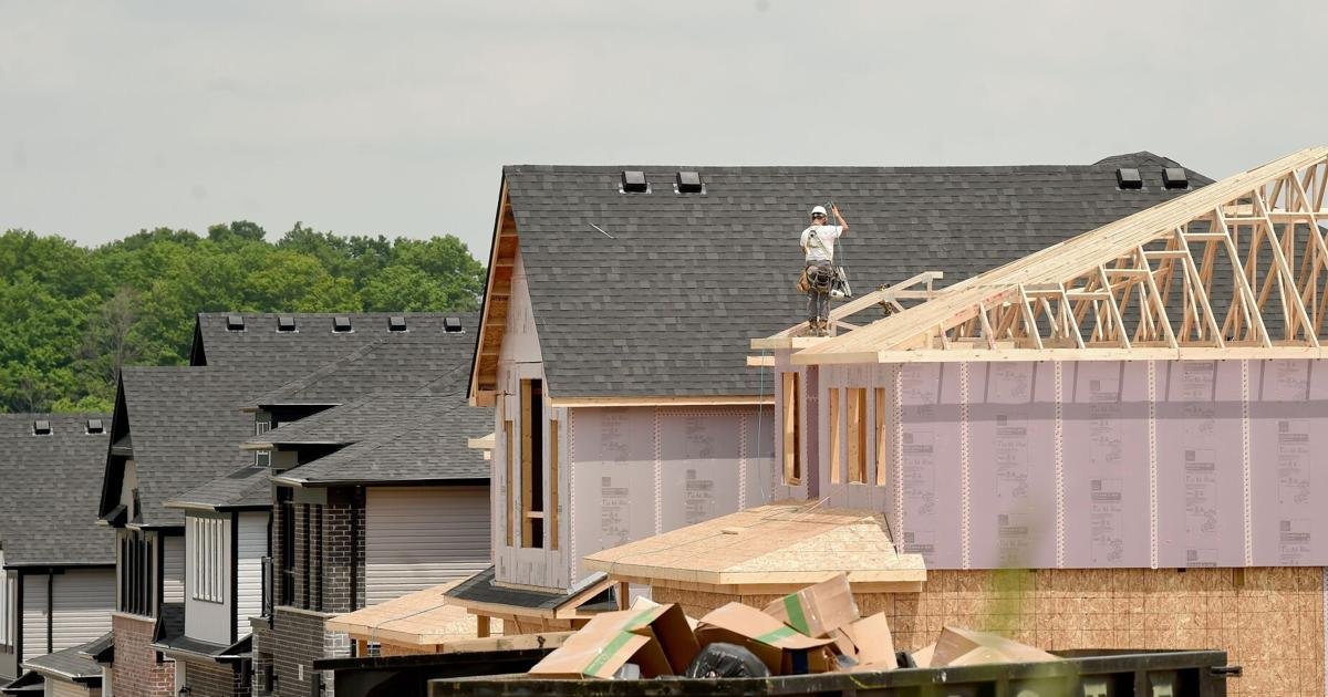 Doug Ford and Mark Carney to expand HST rebate to all new home buyers