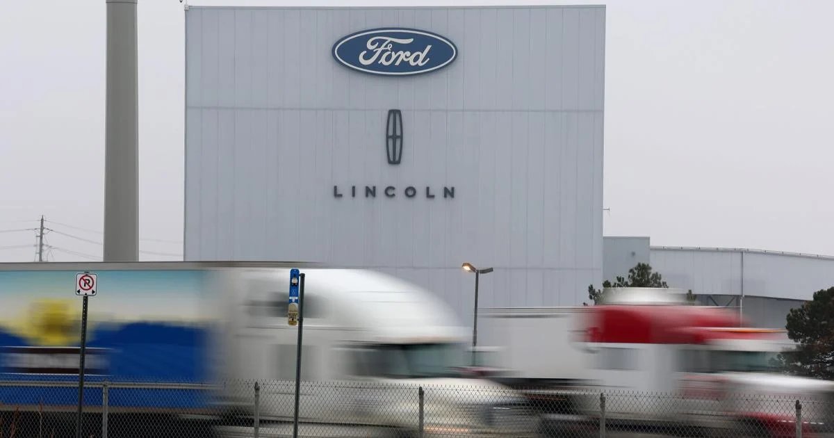 Two recalls by Ford target 640,000 vehicles over suspension and software issues
