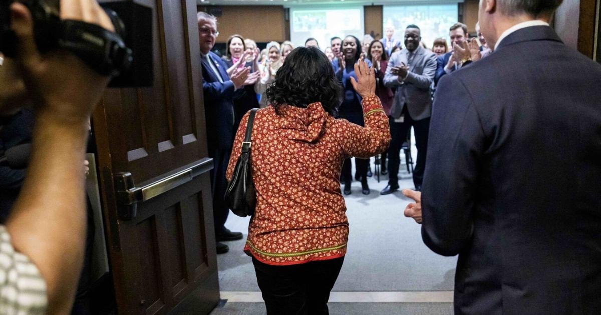 New Democrats rocked by Nunavut MP’s defection