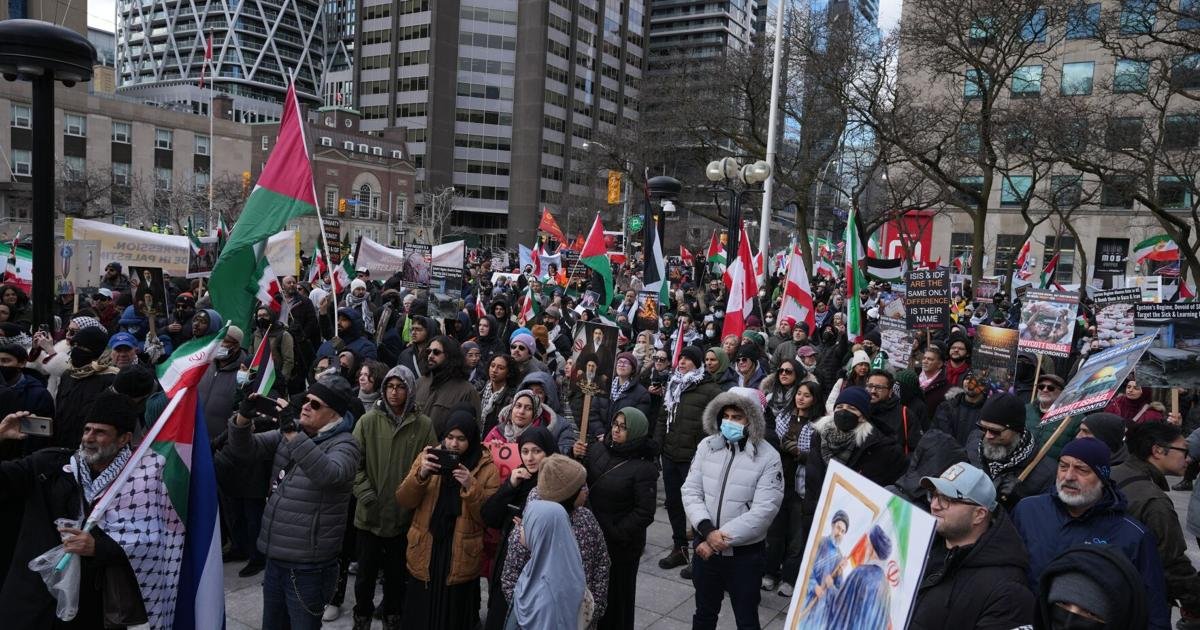 Thousands march at pro-Palestinian rally in Toronto after judge denies Ford government’s injunction to stop it