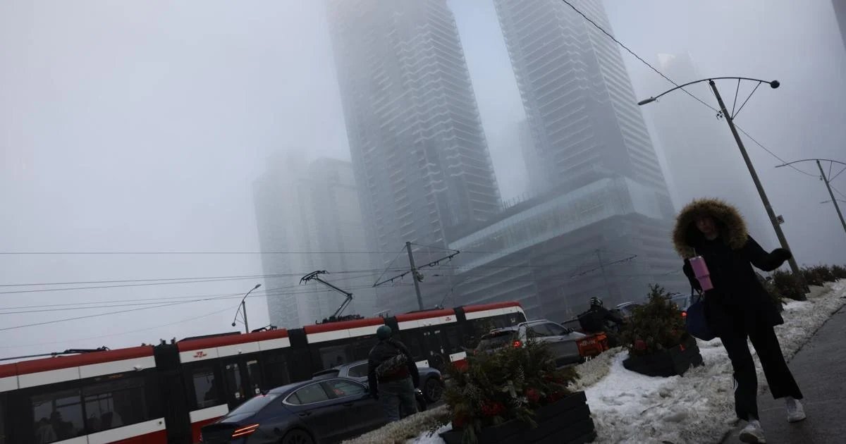 Fog and overcast to kick off first spring weekend in Toronto