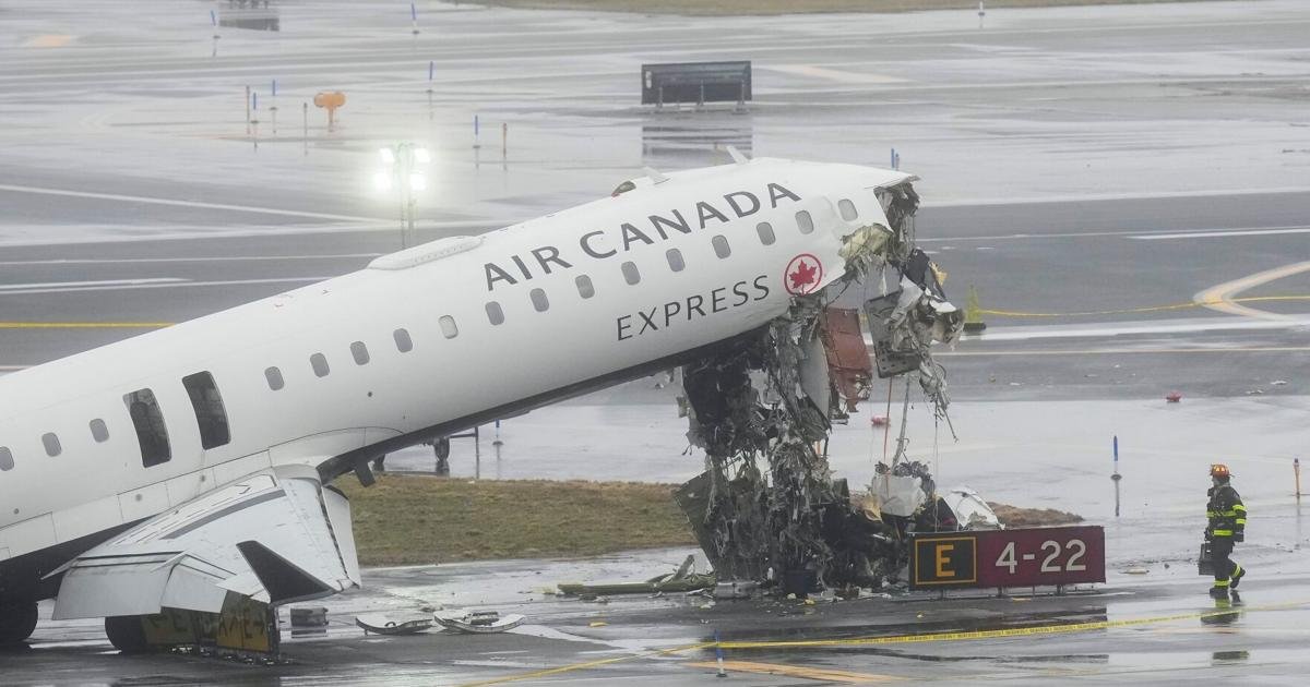 Air Canada LaGuardia crash: Air traffic control audio