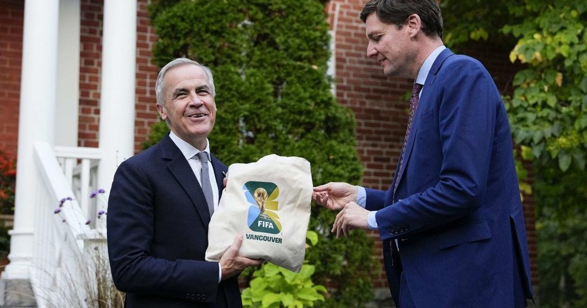 'Hoodie-gate': Is David Eby qualified as fashion police after dressing down B.C. MLA?