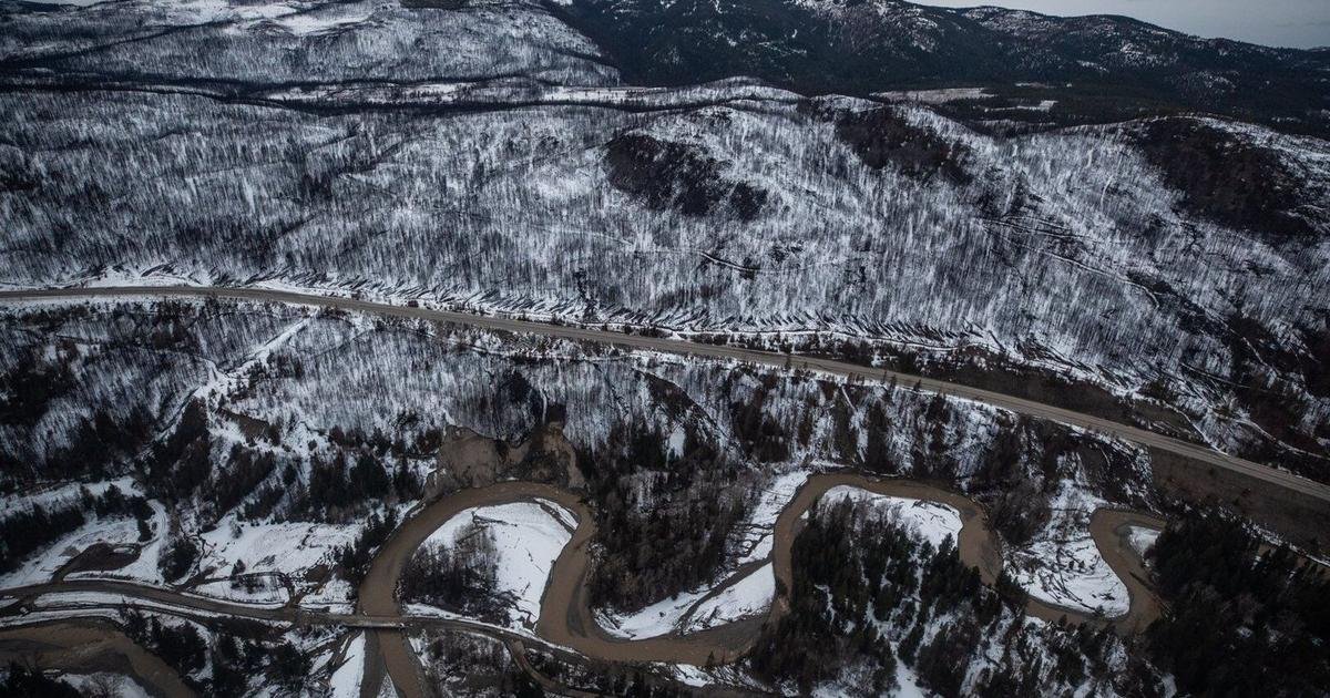 Old Man Winter wallops B.C.'s Mainland/Southwest region, major highway closed