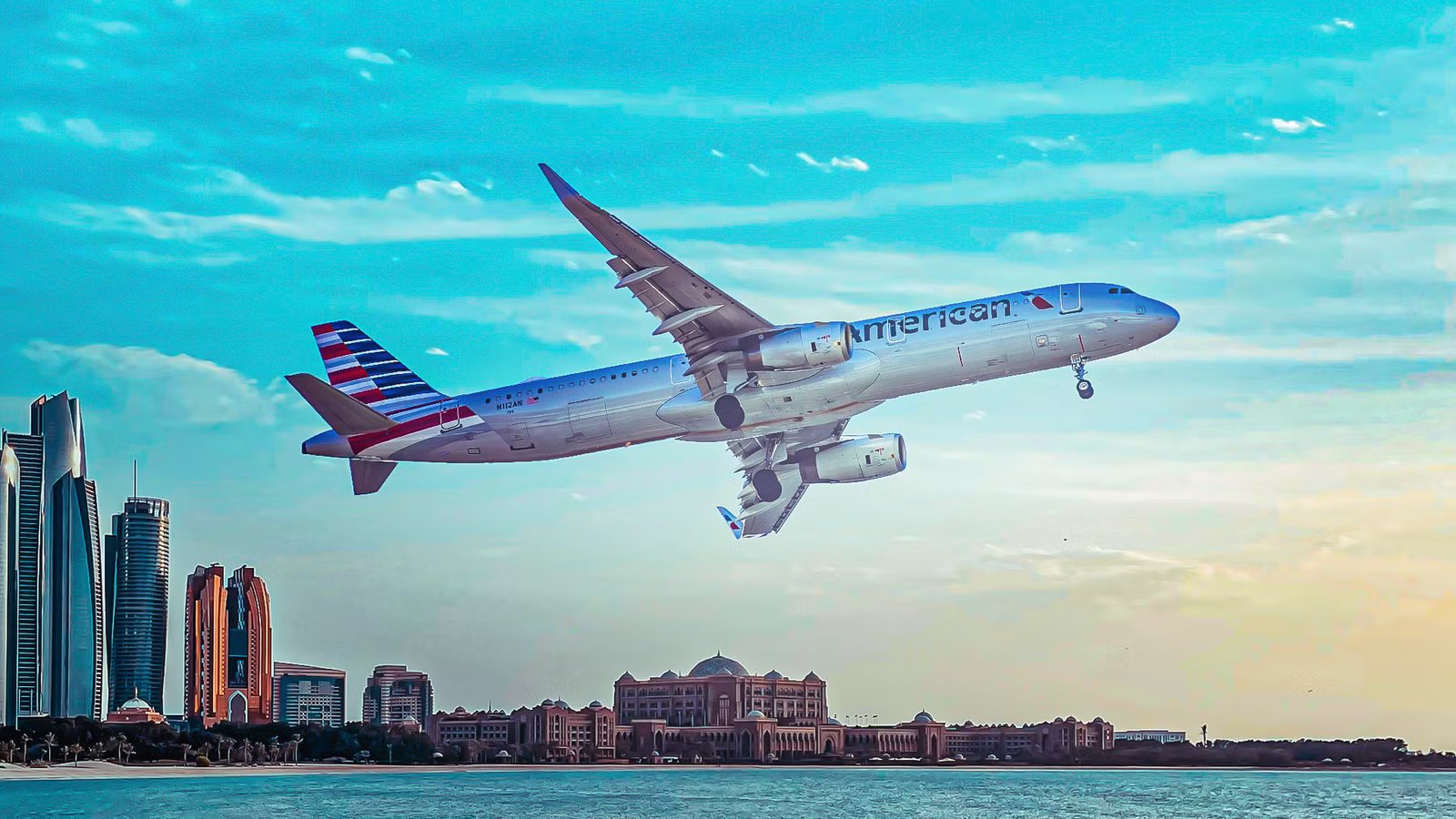 American Airlines Passenger Ejected As Carriers Crack Down On Speakers