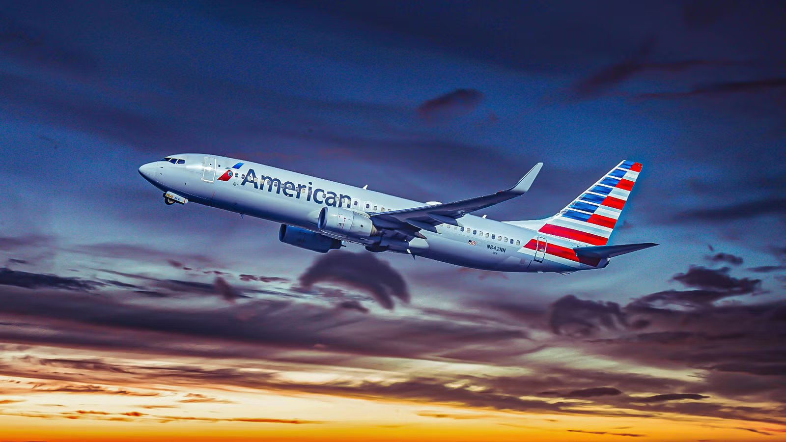 American Airlines Slams United For Exceeding The FAA’s Maximum Departure Rate In Chicago