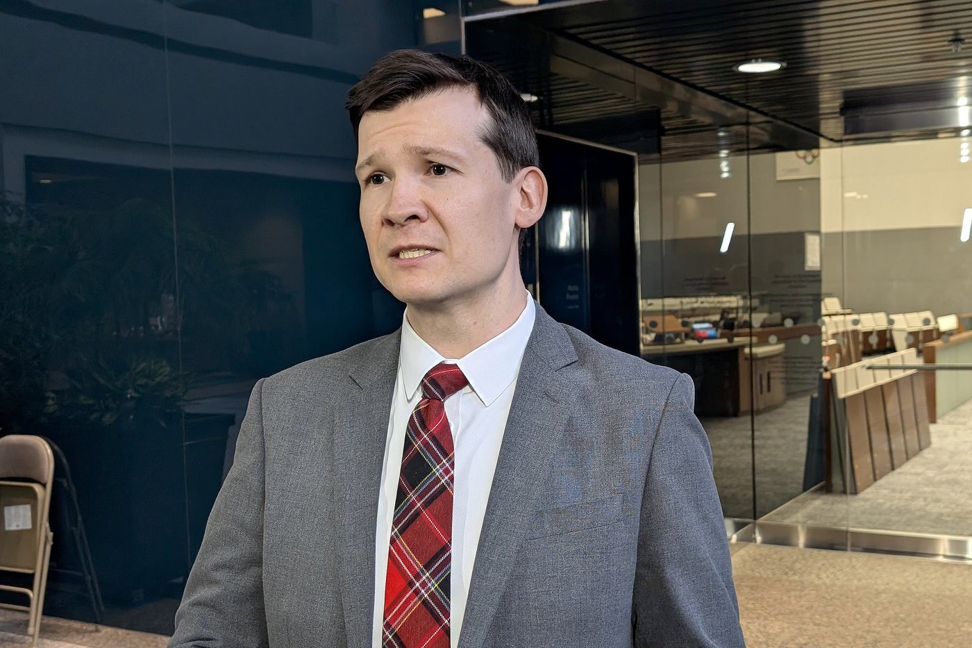 Calgary to begin reinforcing faulty water main, bring back water restrictions