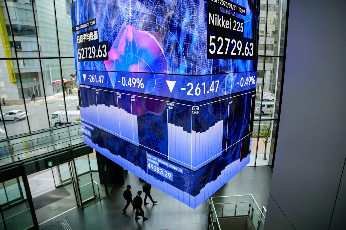 Japan’s Nikkei Enters Correction as Oil Spikes, Iran Fears Weigh