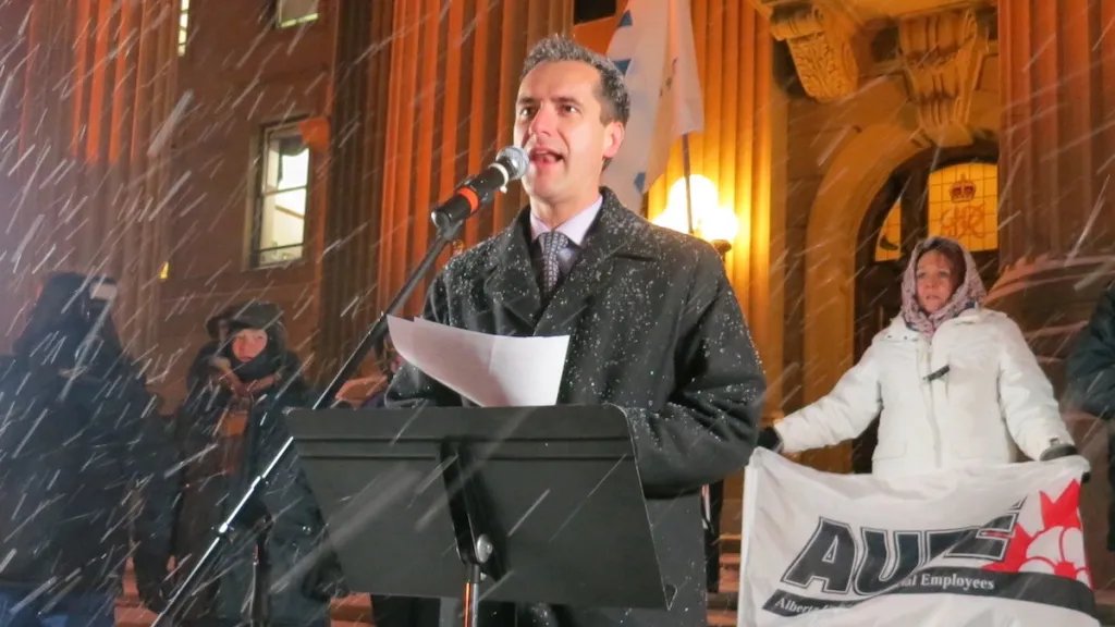 You did taw a puddy tat! But what it was made of is officially now debatable