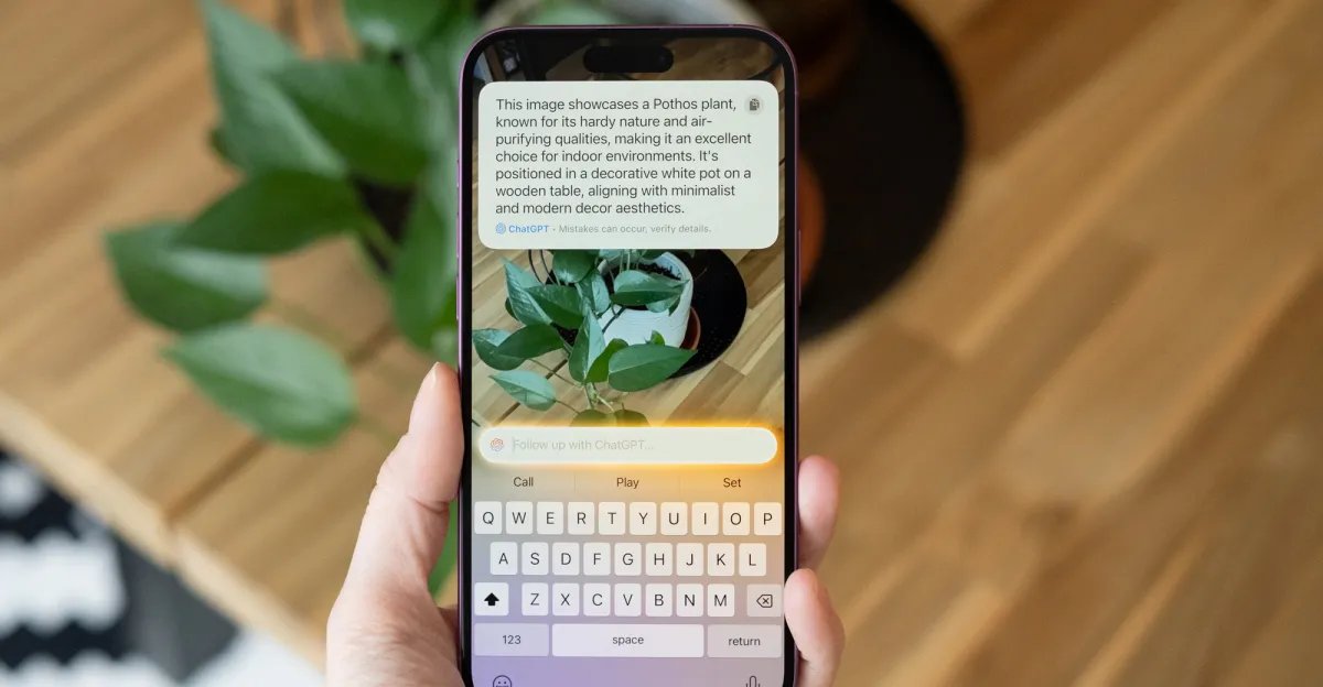 Apple will reportedly allow other AI chatbots to plug into Siri