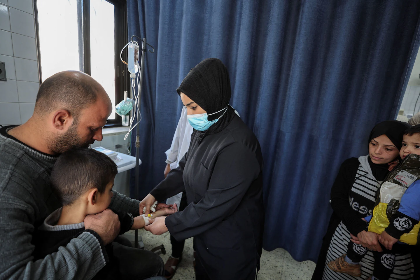 Iran’s attacks on the Gulf are delaying food and medicine for millions