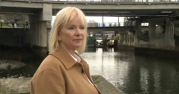 B.C. government denies Scottish midwife’s work permit over missing English test