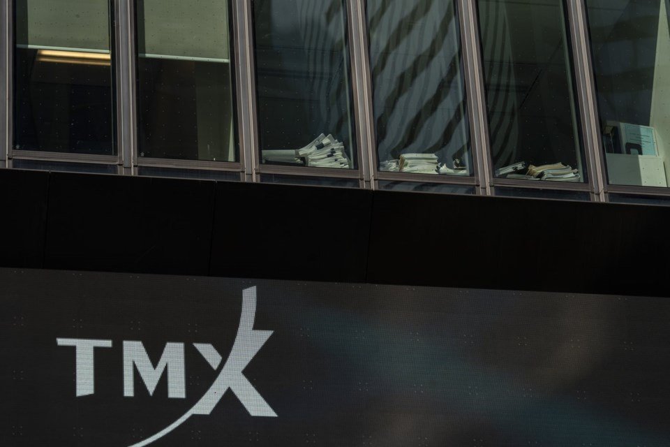 S&P/TSX composite and U.S. stock markets up in late-morning trading