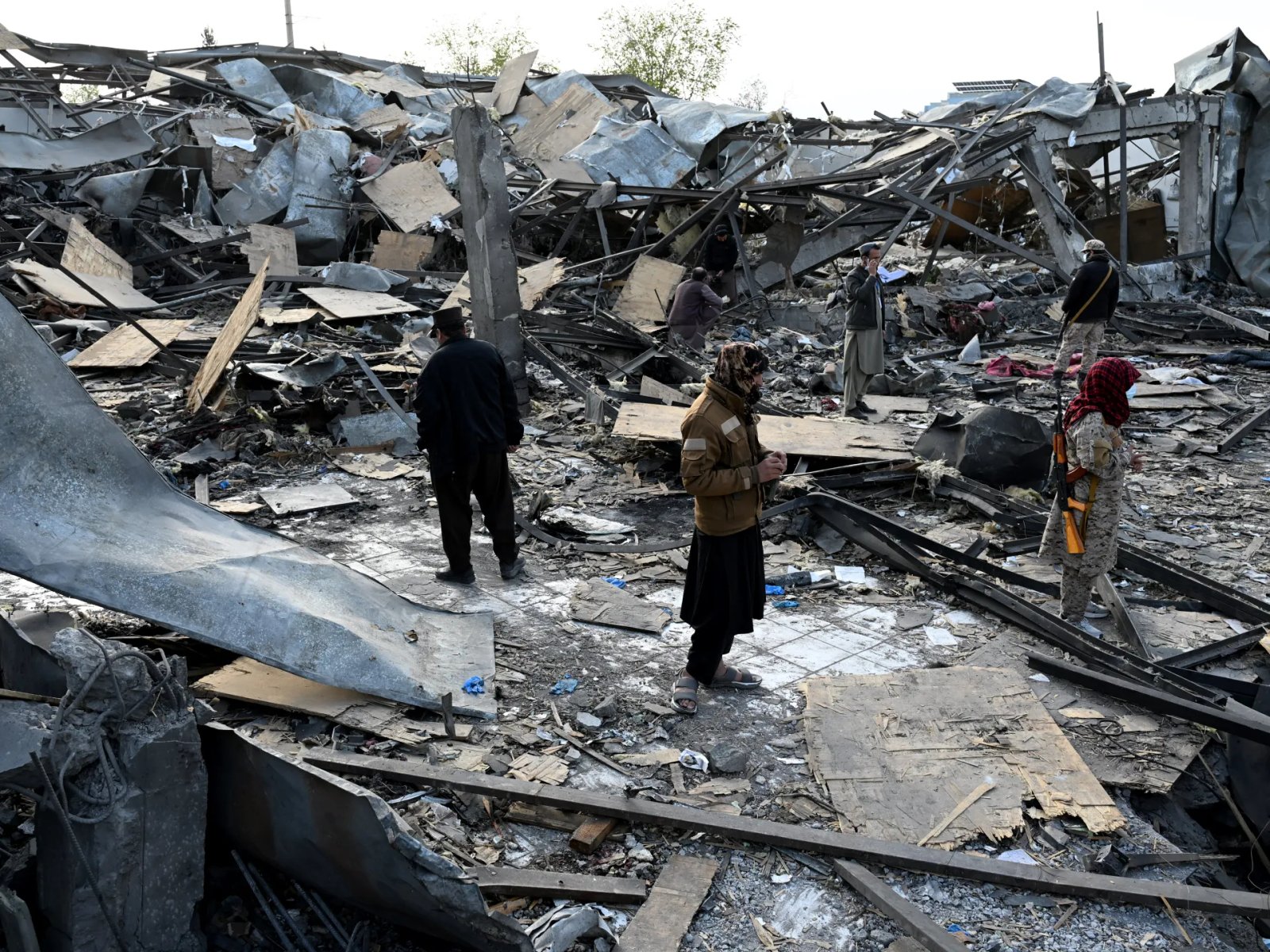 Families search for loved ones after deadly Pakistan strikes on Kabul rehab | Conflict News