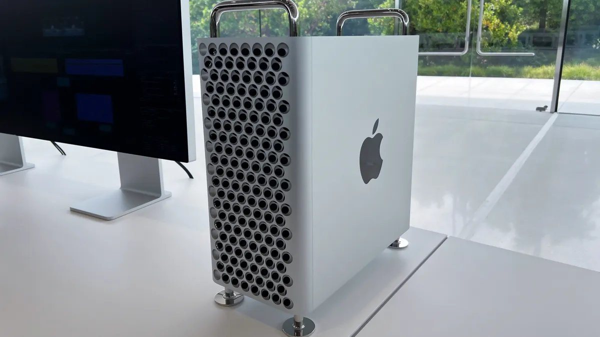 Apple Mac Pro Fades Into Oblivion