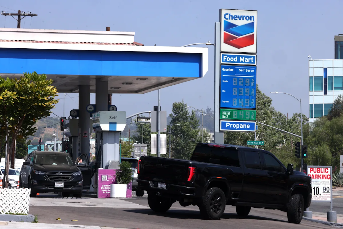 Consumer confidence posts surprise gain in March, but inflation concerns linger amid gas price surge