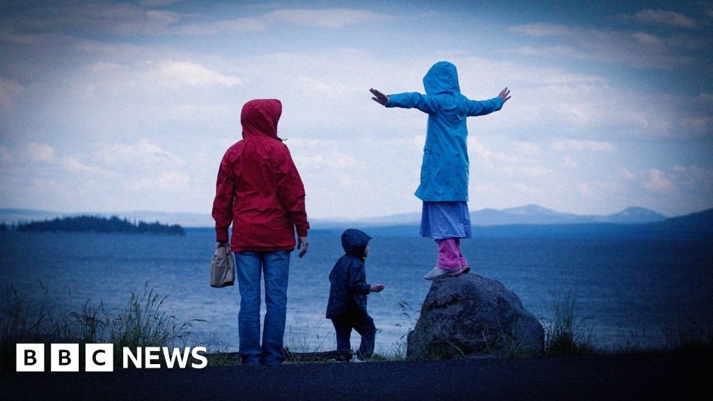 'Like a trap you can't escape': The women who regret being mothers