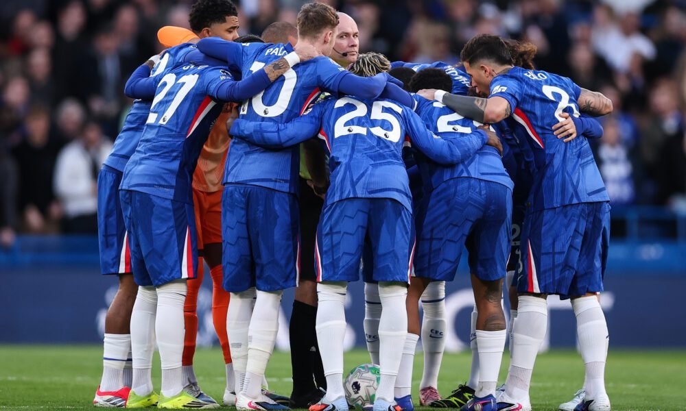 Chelsea set to stop bizarre centre circle huddles