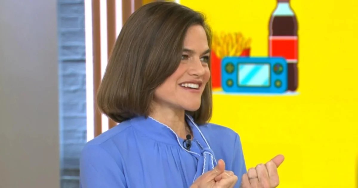 Tips for curbing kids' screen time and junk food habits