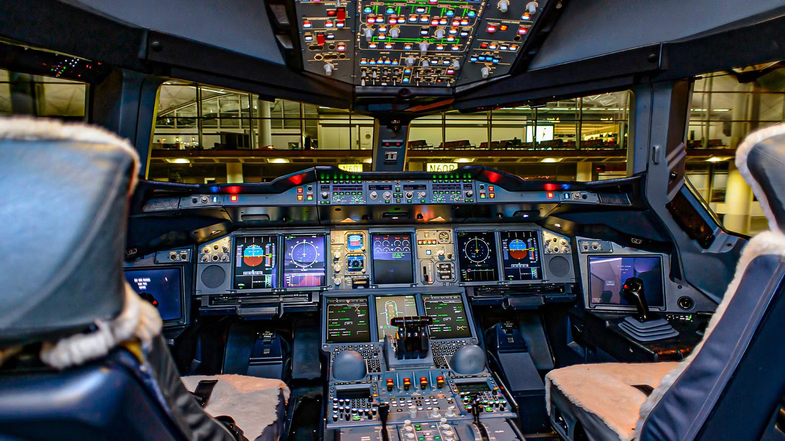 The 5 Major Differences In Pilot Cockpit Layouts