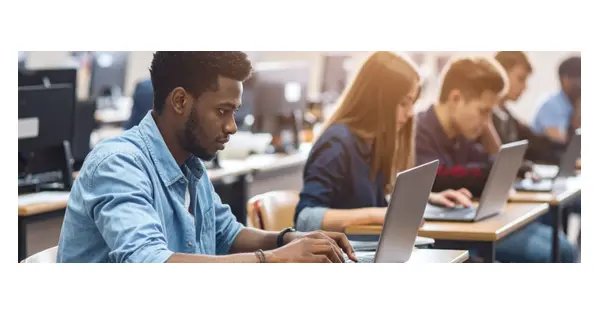 Navigating the 2026 Enrollment Landscape: How Smart Recruiters Are Reaching the Next Generation of Graduate Talent