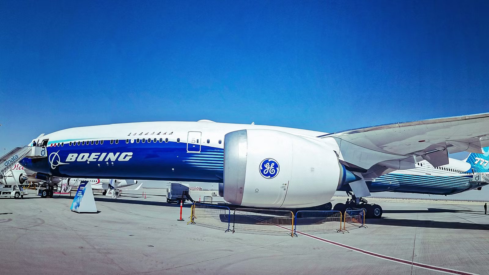 Here’s How Much Different The Boeing 777X’s Engines Are Compared To The 777-300ER