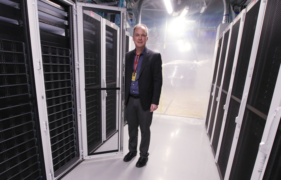SFU partners with Queen's University, seeks $900M from feds for supercomputers