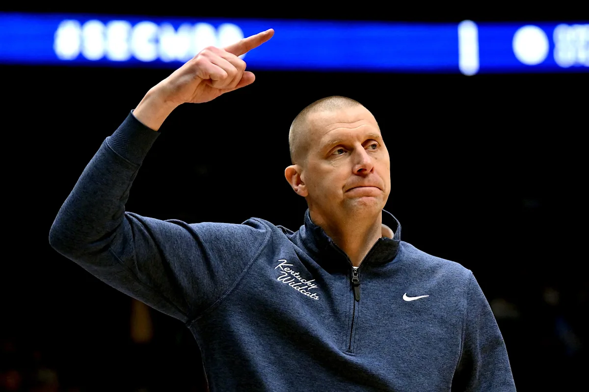 How much can UK basketball coach Mark Pope make during March Madness?