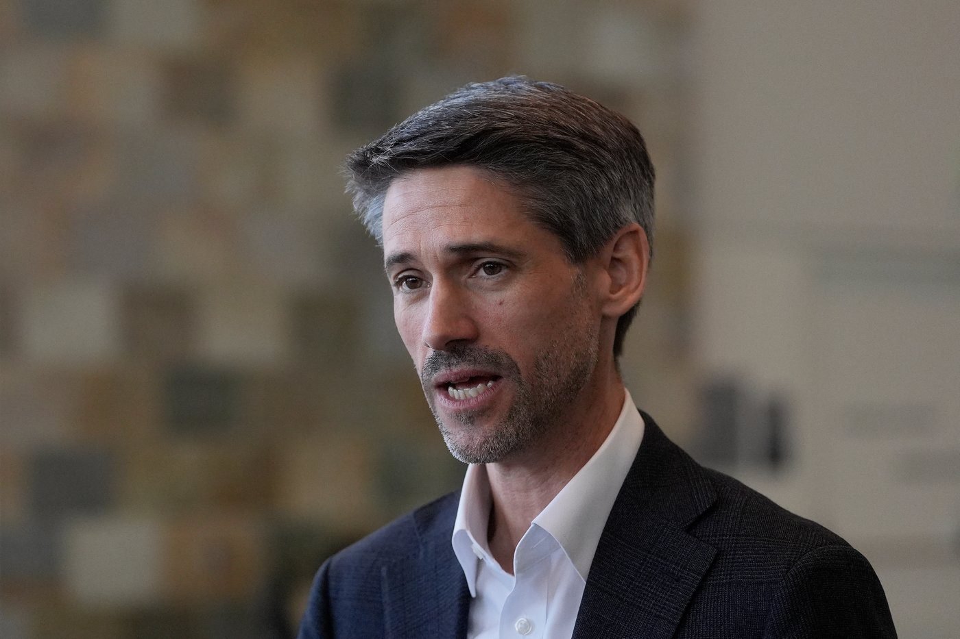 Top California Democrat flops with call for candidates to exit governor’s race