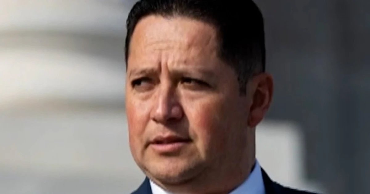 Republicans calling on Gonzales to drop reelection bid
