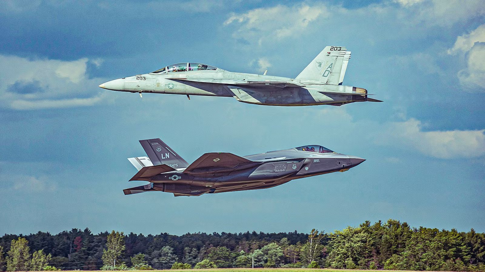 How The Boeing F/A-18 Super Hornet Stacks Up Against The F-35C In 2026