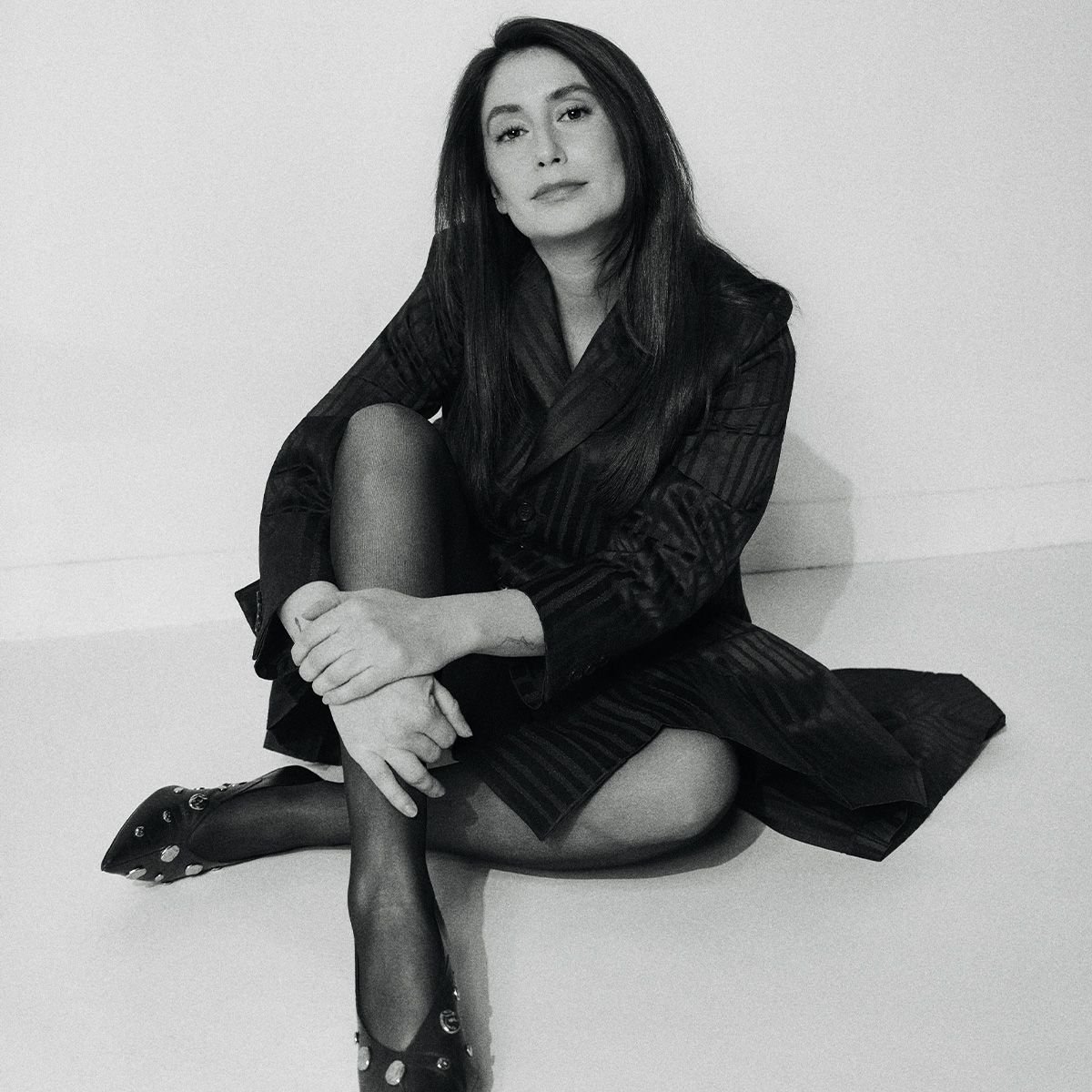 Rooster Breakout Charly Clive on Going Toe to Toe With Steve Carell