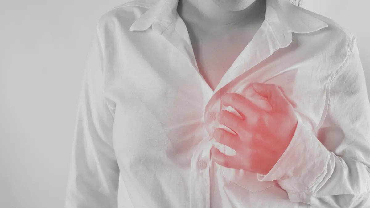 4 Ways to Naturally Ease Anxiety-Related Chest Pains