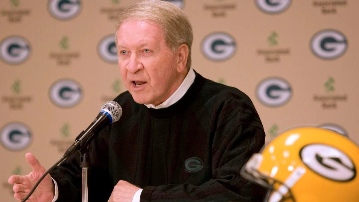 Former Packers president and franchise legend Bob Harlan dies at 89