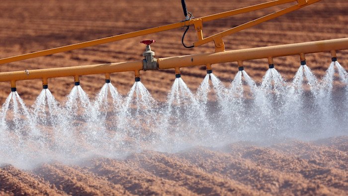 Fertiliser disruption from Iran conflict prompts global food shortage warnings