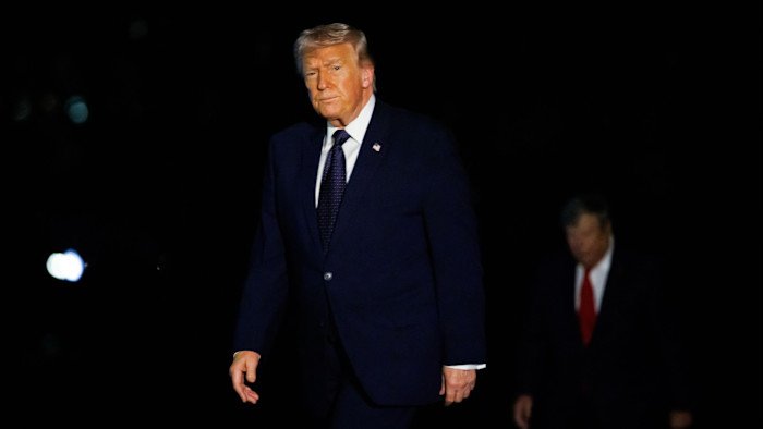 Donald Trump sends mixed signals on plans to end Iran war