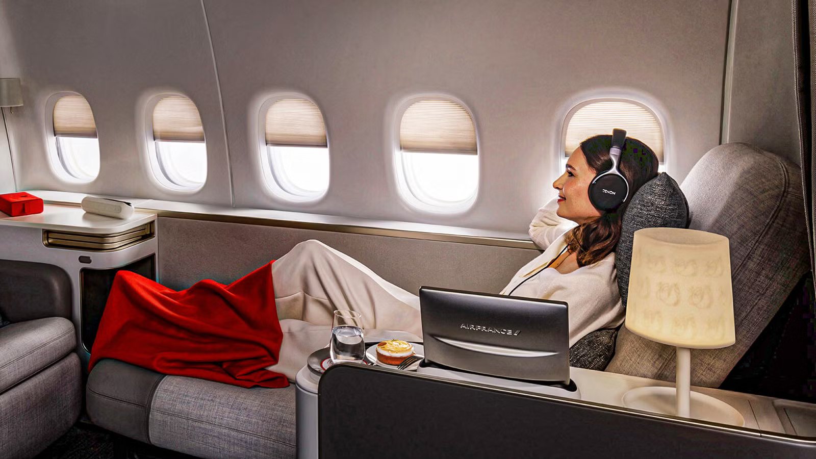 The Airlines With The World’s Most High-Tech First Class Suites In 2026