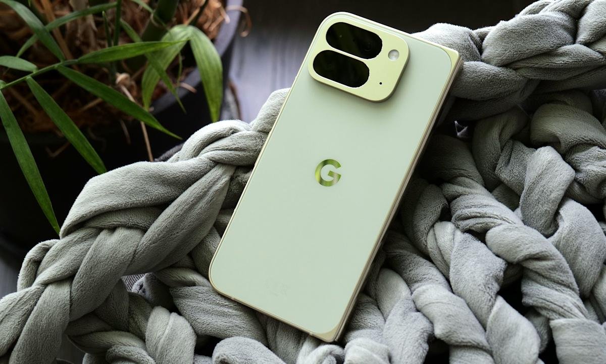 Android tablets and foldables are getting a Chrome bookmark bar