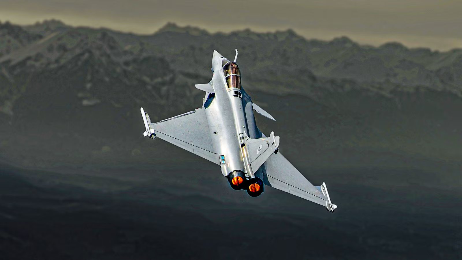 How The Royal Air Force’s Typhoon Avoids Electronic Jamming