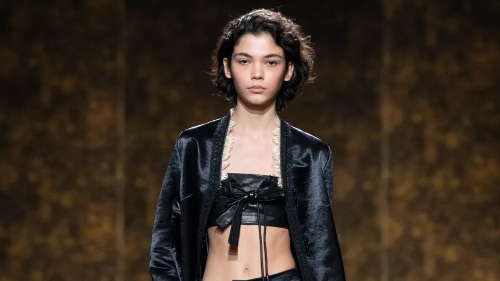 Shiatzy Chen Fall 2026 Ready-to-Wear Runway, Fashion Show & Collection Review