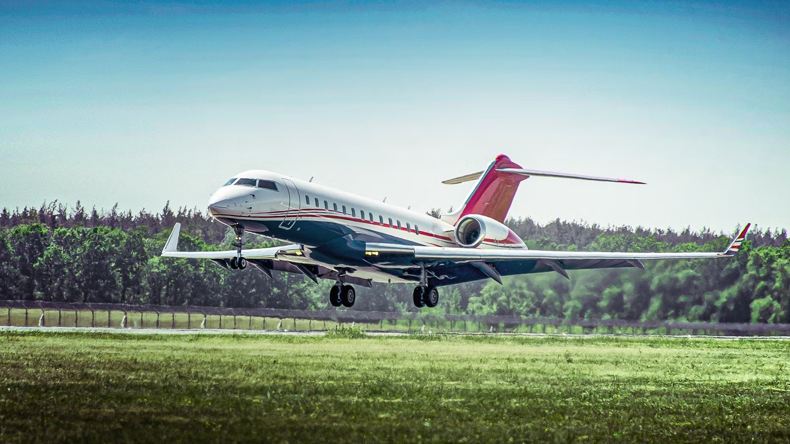 How Much Do Private Jet Pilots Make In 2026?